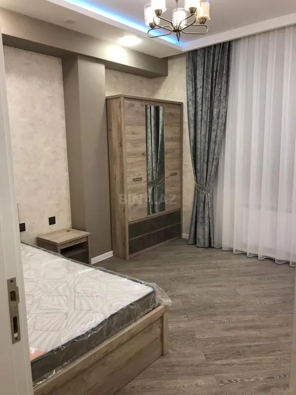 Kirayə verilir 3 otaqlı mənzil 111 m²