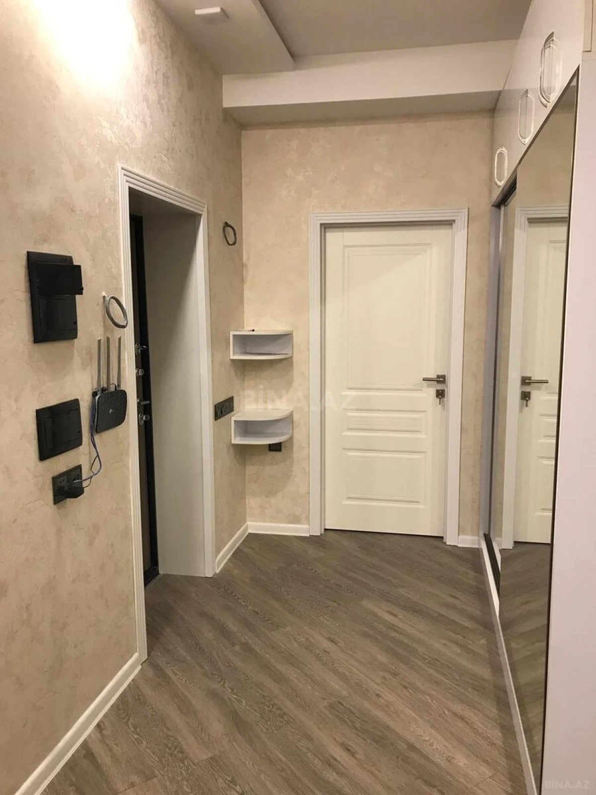 Kirayə verilir 3 otaqlı mənzil 111 m²