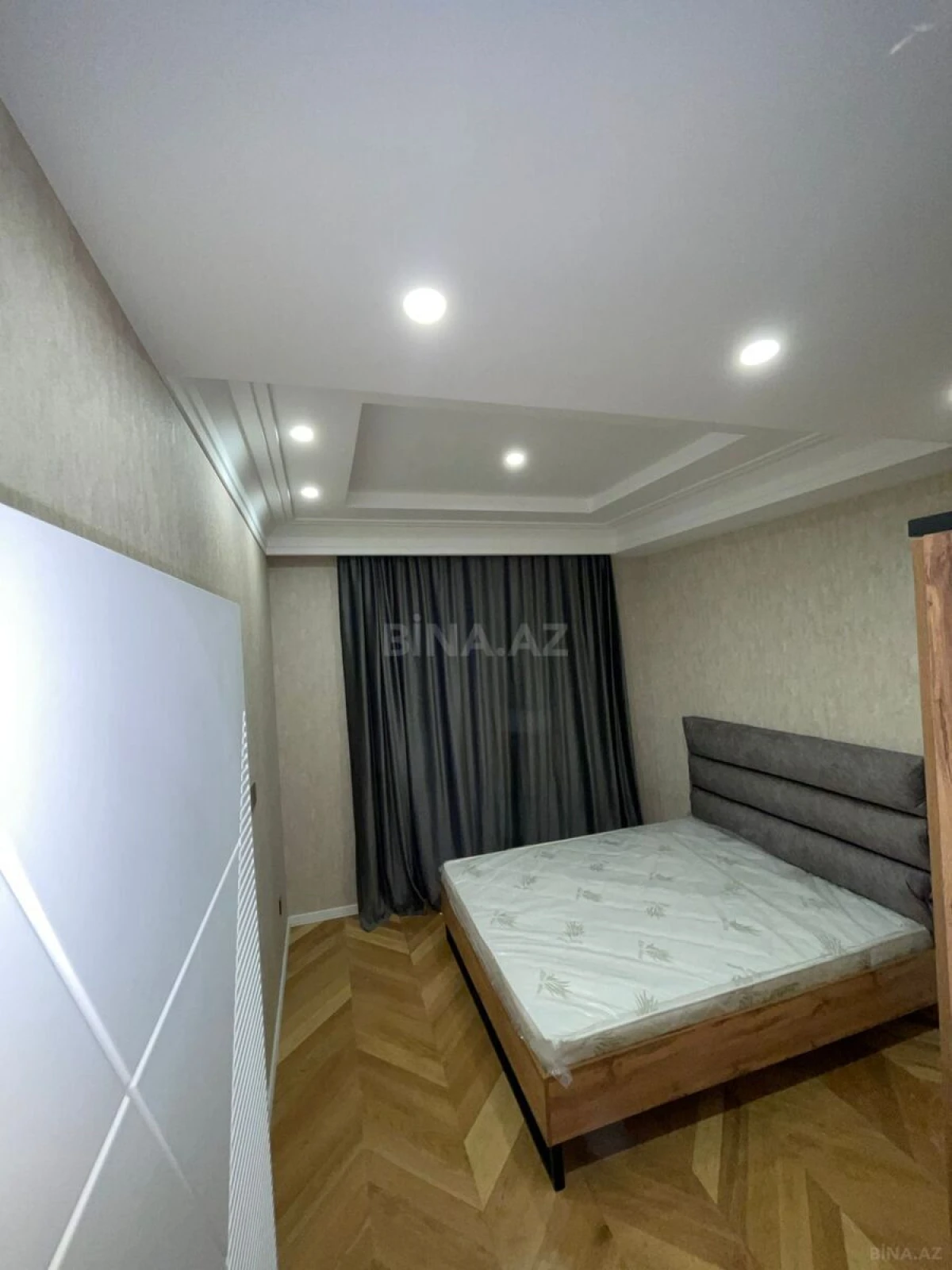 Kirayə verilir 2 otaqlı mənzil 80 m²