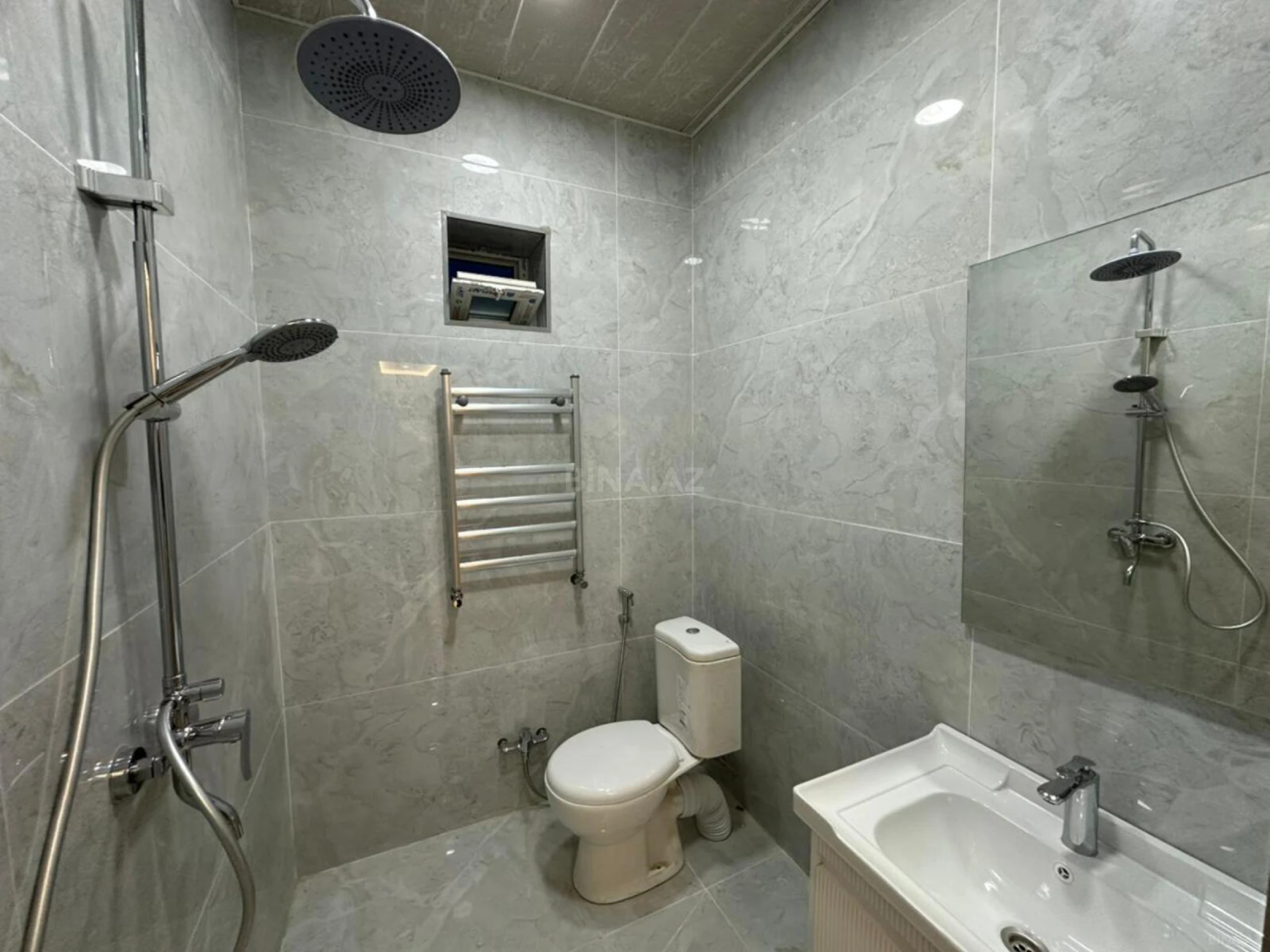 Satılır 4 otaqlı həyət evi 104 m²