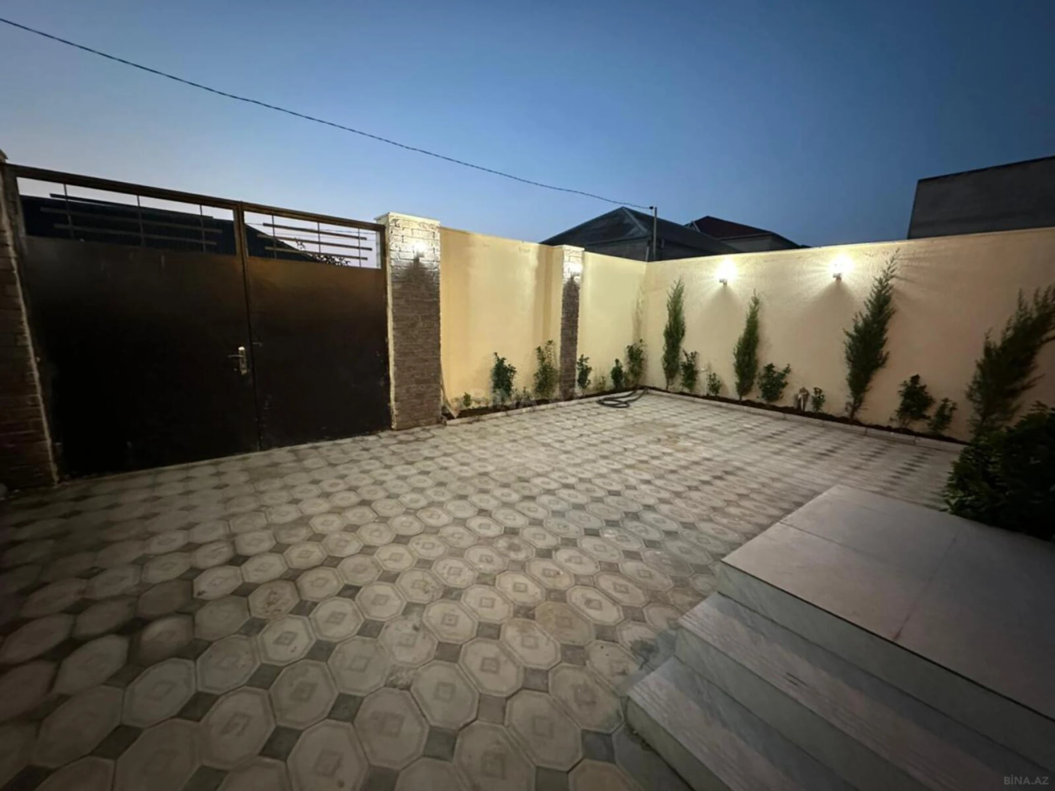 Satılır 4 otaqlı həyət evi 104 m²