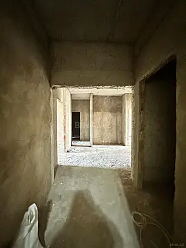 Satılır 3 otaqlı mənzil 143 m²