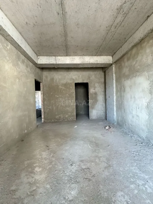 Satılır 3 otaqlı mənzil 143 m²