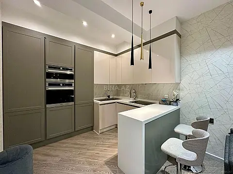 Kirayə verilir 3 otaqlı mənzil 104 m²