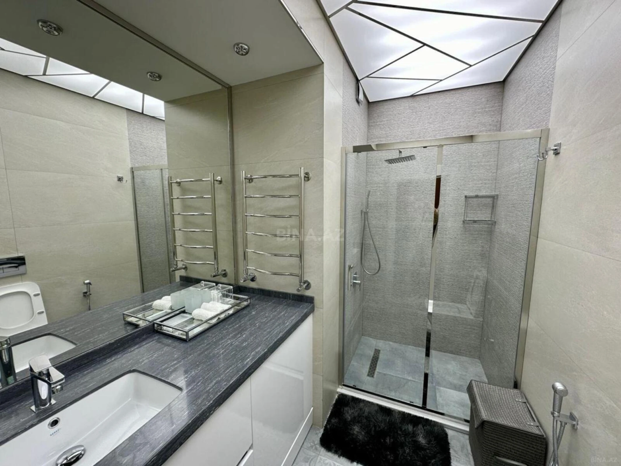 Kirayə verilir 3 otaqlı mənzil 104 m²