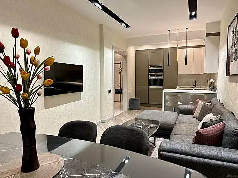 Kirayə verilir 3 otaqlı mənzil 104 m² — Bakı, Nizami 3 otaq 104.00 m²