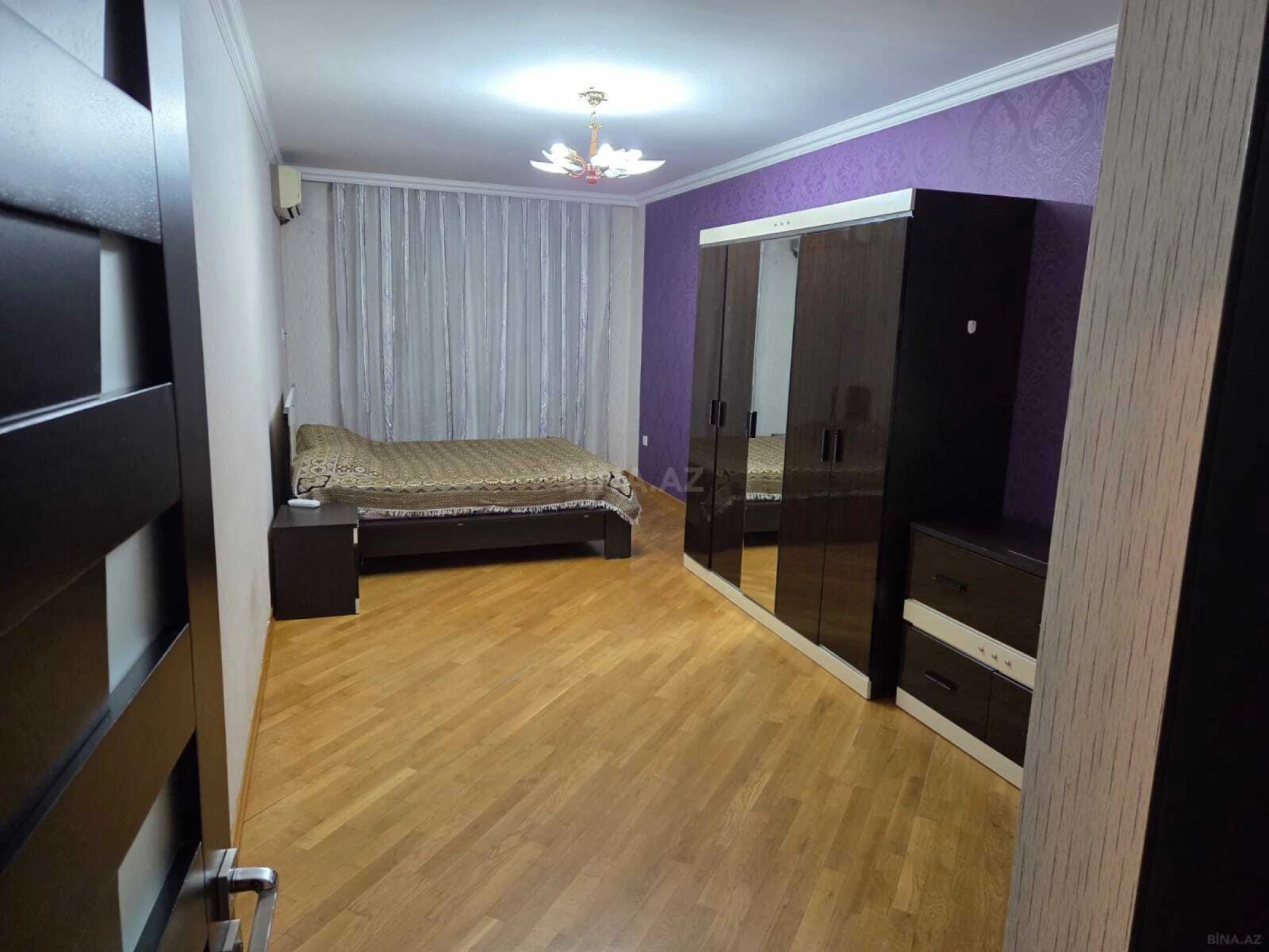 Kirayə verilir 2 otaqlı mənzil 100 m²