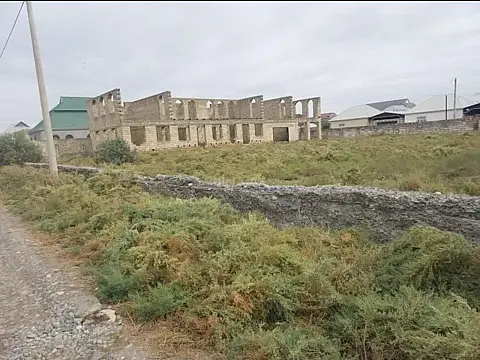 Satılır 12 otaqlı həyət evi 1000 m² — Kürdəmir 12 otaq 1000.00 m²