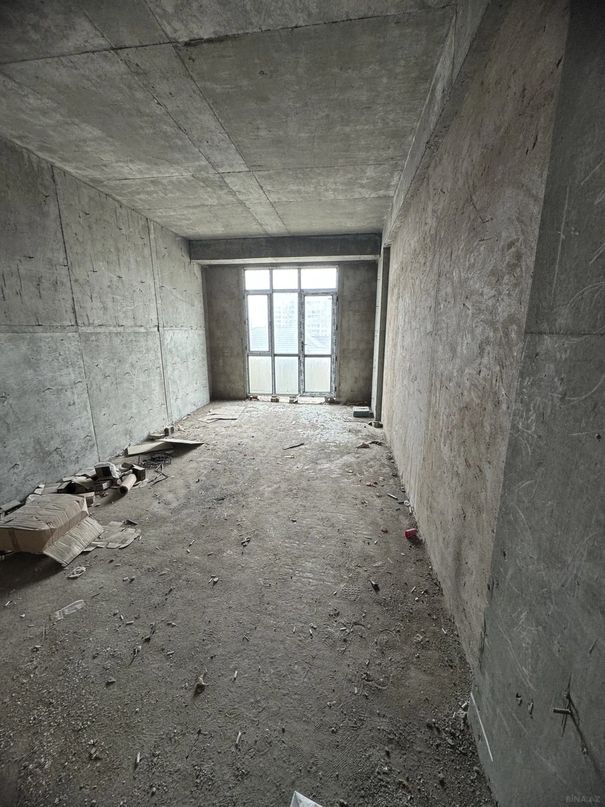 Satılır 2 otaqlı mənzil 95 m²