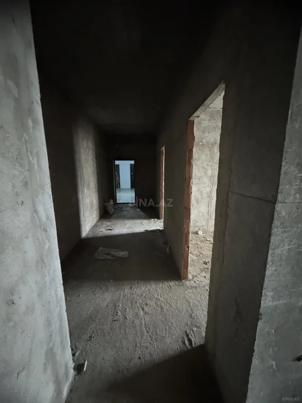 Satılır 2 otaqlı mənzil 95 m²