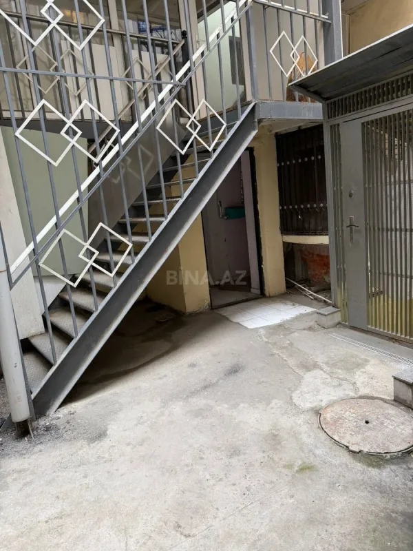 Kirayə verilir 2 otaqlı ofis 16 m²