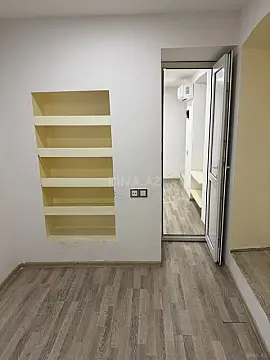 Kirayə verilir 2 otaqlı ofis 16 m²