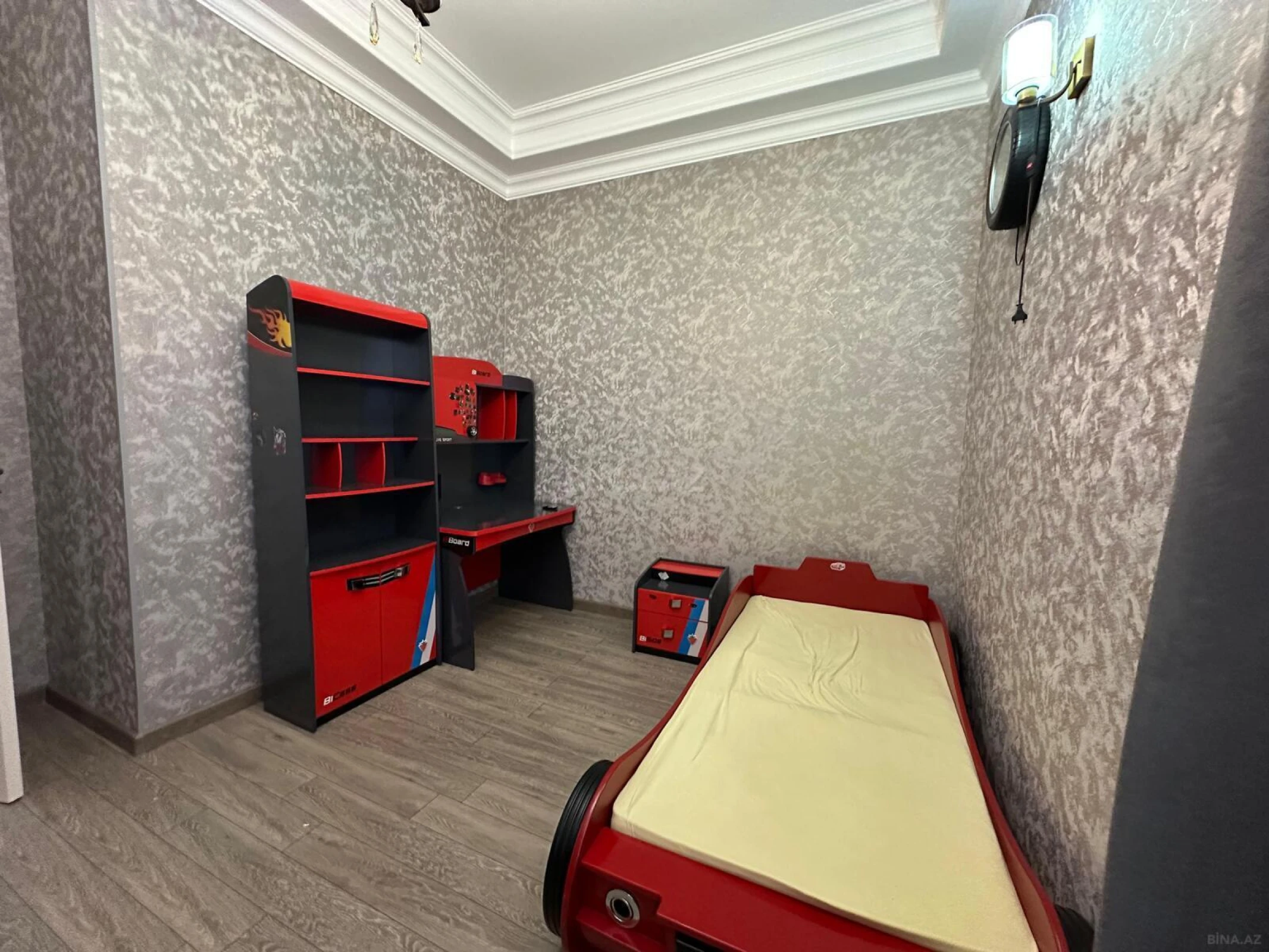 Satılır 5 otaqlı həyət evi 200 m²