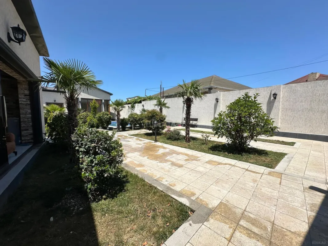 Satılır 5 otaqlı həyət evi 200 m²