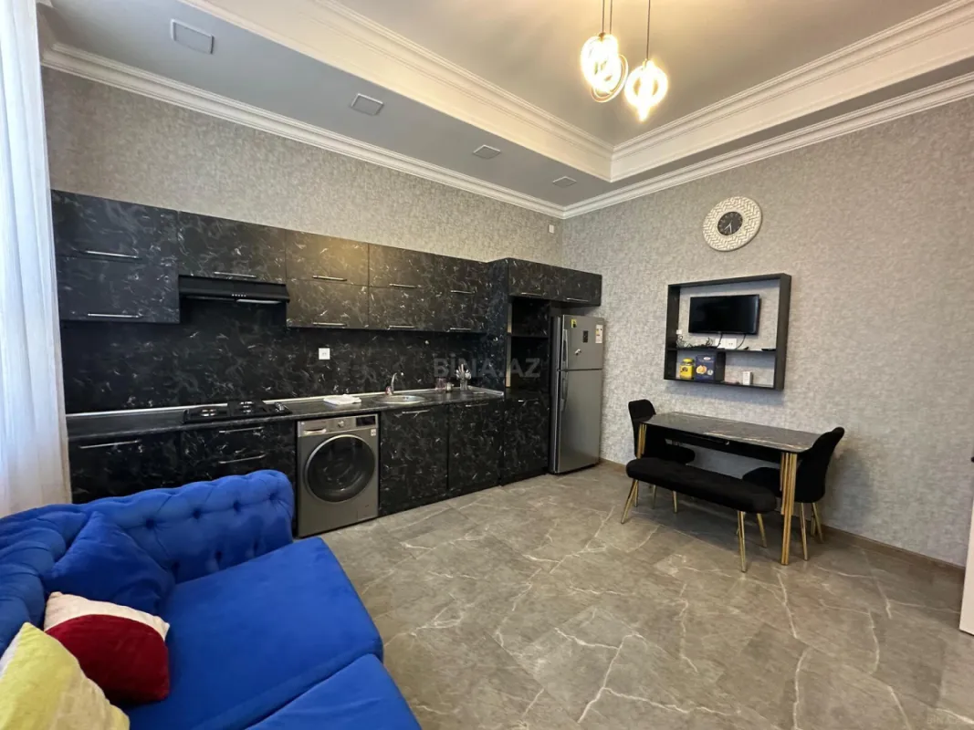 Satılır 5 otaqlı həyət evi 200 m²
