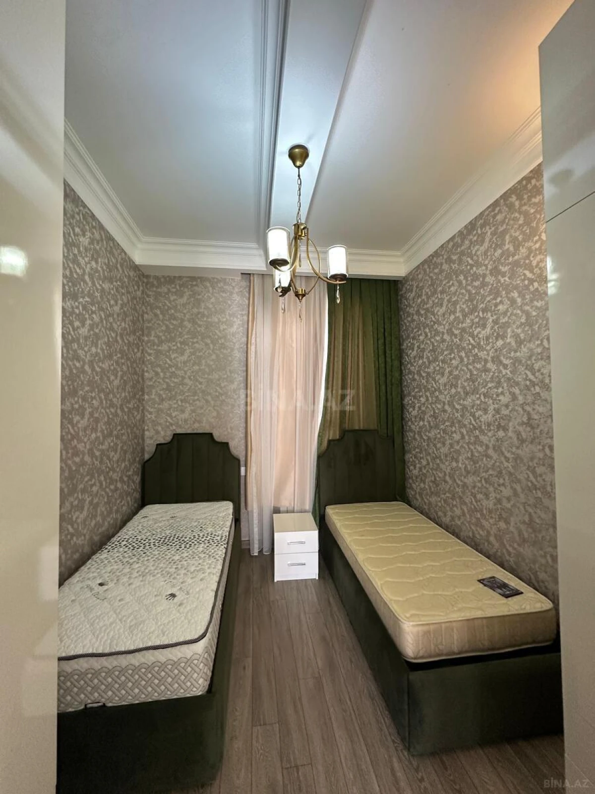 Satılır 5 otaqlı həyət evi 200 m²