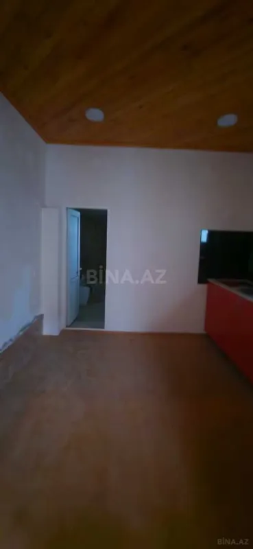 Satılır 7 otaqlı həyət evi 100 m²