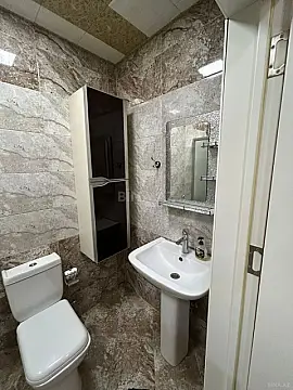 Kirayə verilir 2 otaqlı mənzil 80 m²