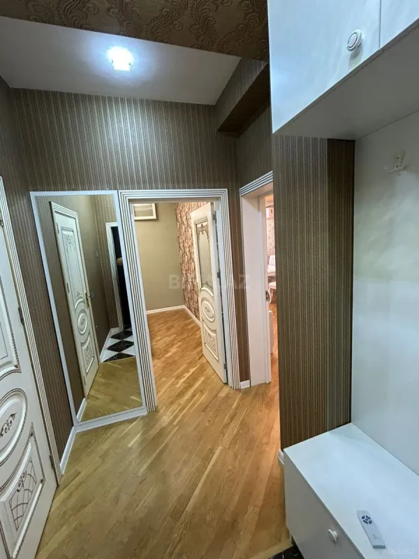 Kirayə verilir 2 otaqlı mənzil 80 m²