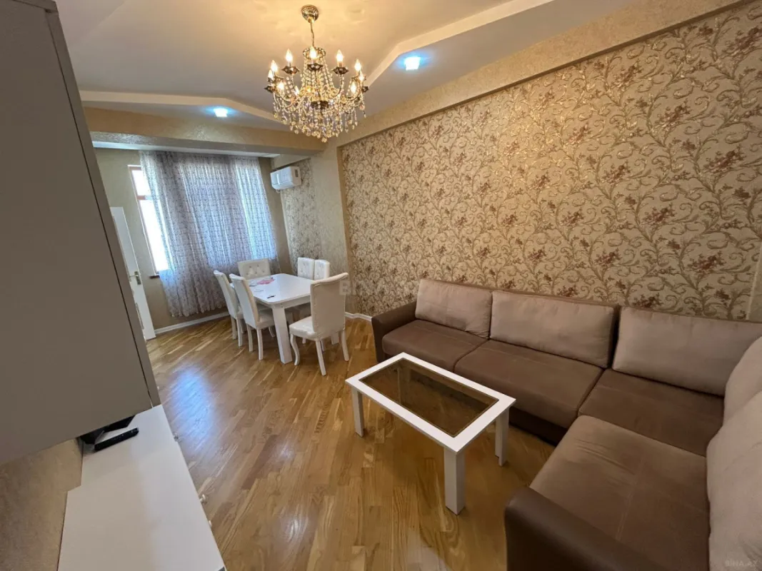 Kirayə verilir 2 otaqlı mənzil 80 m²