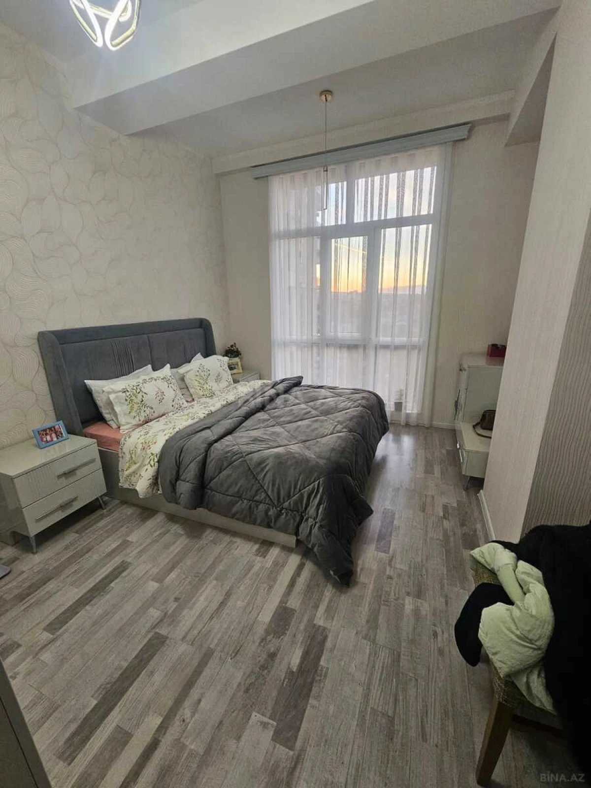 Satılır 3 otaqlı mənzil 90 m²