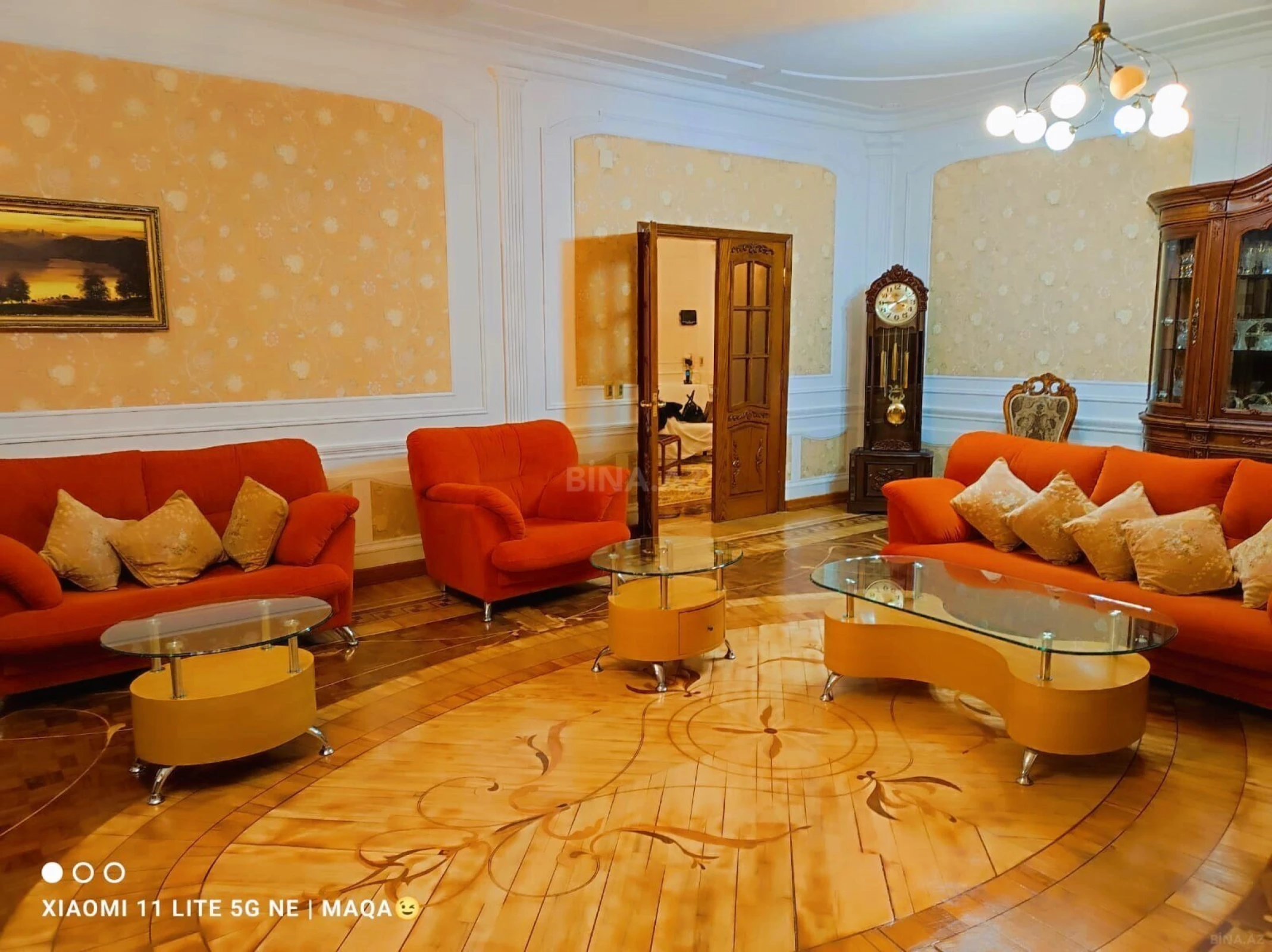 Kirayə verilir 4 otaqlı mənzil 150 m²