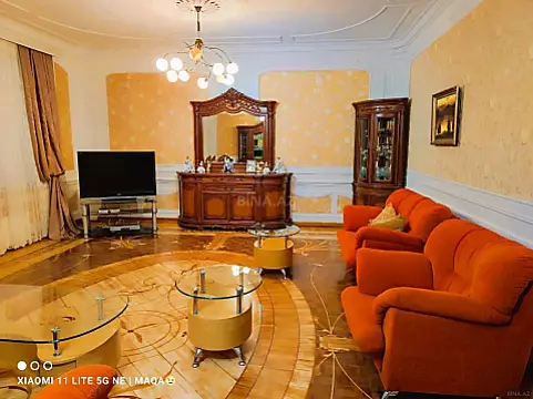 Kirayə verilir 4 otaqlı mənzil 150 m² — Bakı 4 otaq 150.00 m²