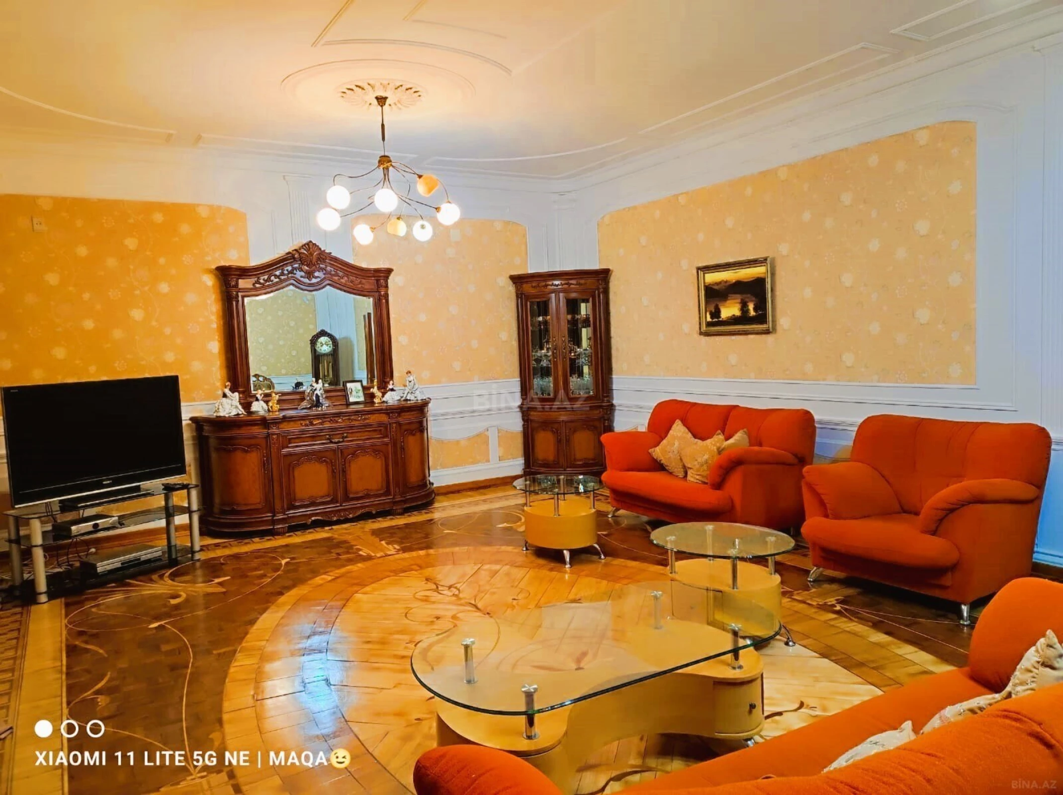 Kirayə verilir 4 otaqlı mənzil 150 m²