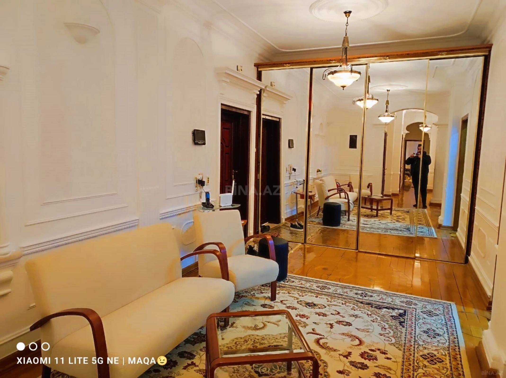 Kirayə verilir 4 otaqlı mənzil 150 m²