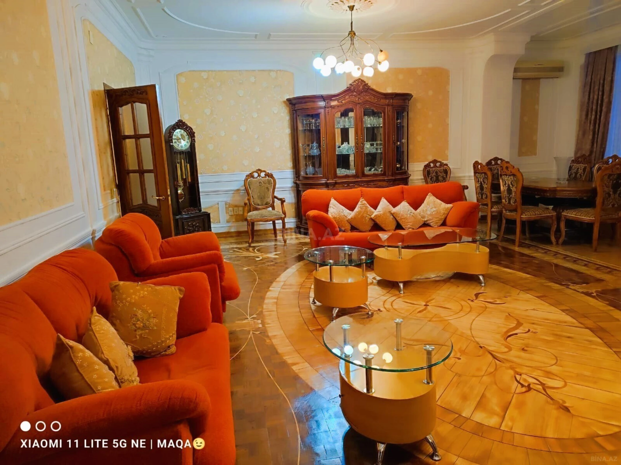 Kirayə verilir 4 otaqlı mənzil 150 m²