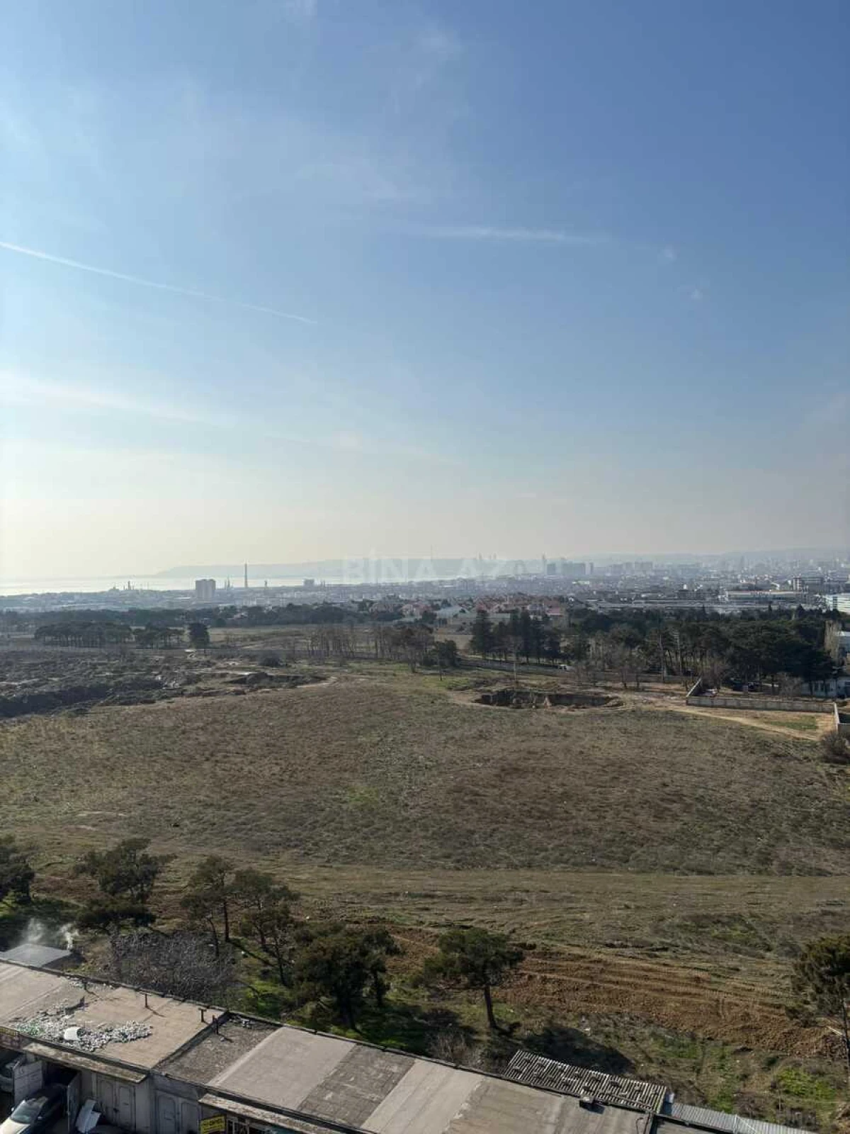 Satılır 4 otaqlı mənzil 120 m²