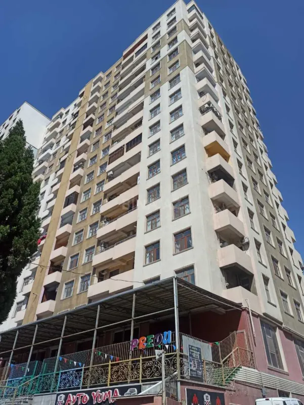 Kirayə verilir 3 otaqlı mənzil 140 m²