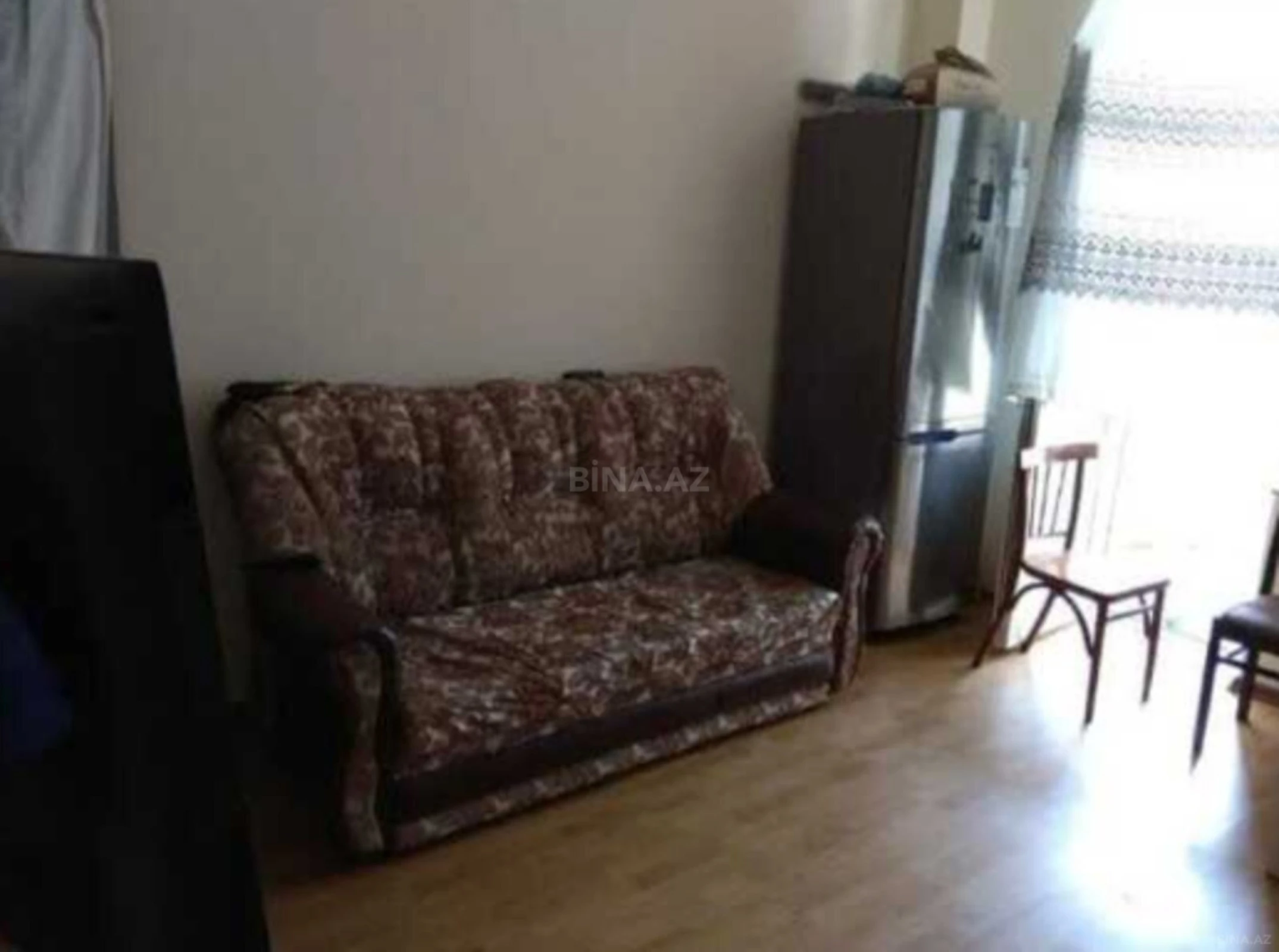 Kirayə verilir 4 otaqlı mənzil 130 m²