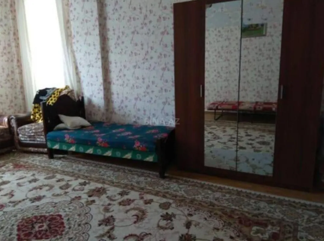 Kirayə verilir 4 otaqlı mənzil 130 m²