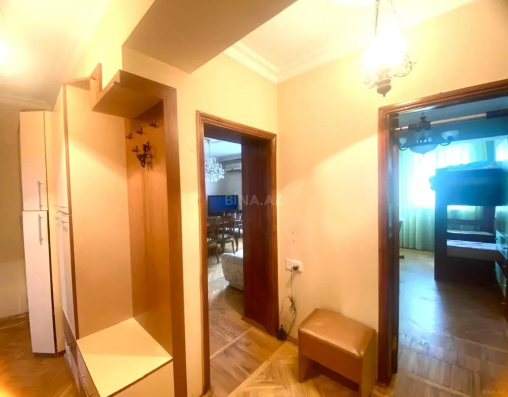 Satılır 4 otaqlı mənzil 84 m²