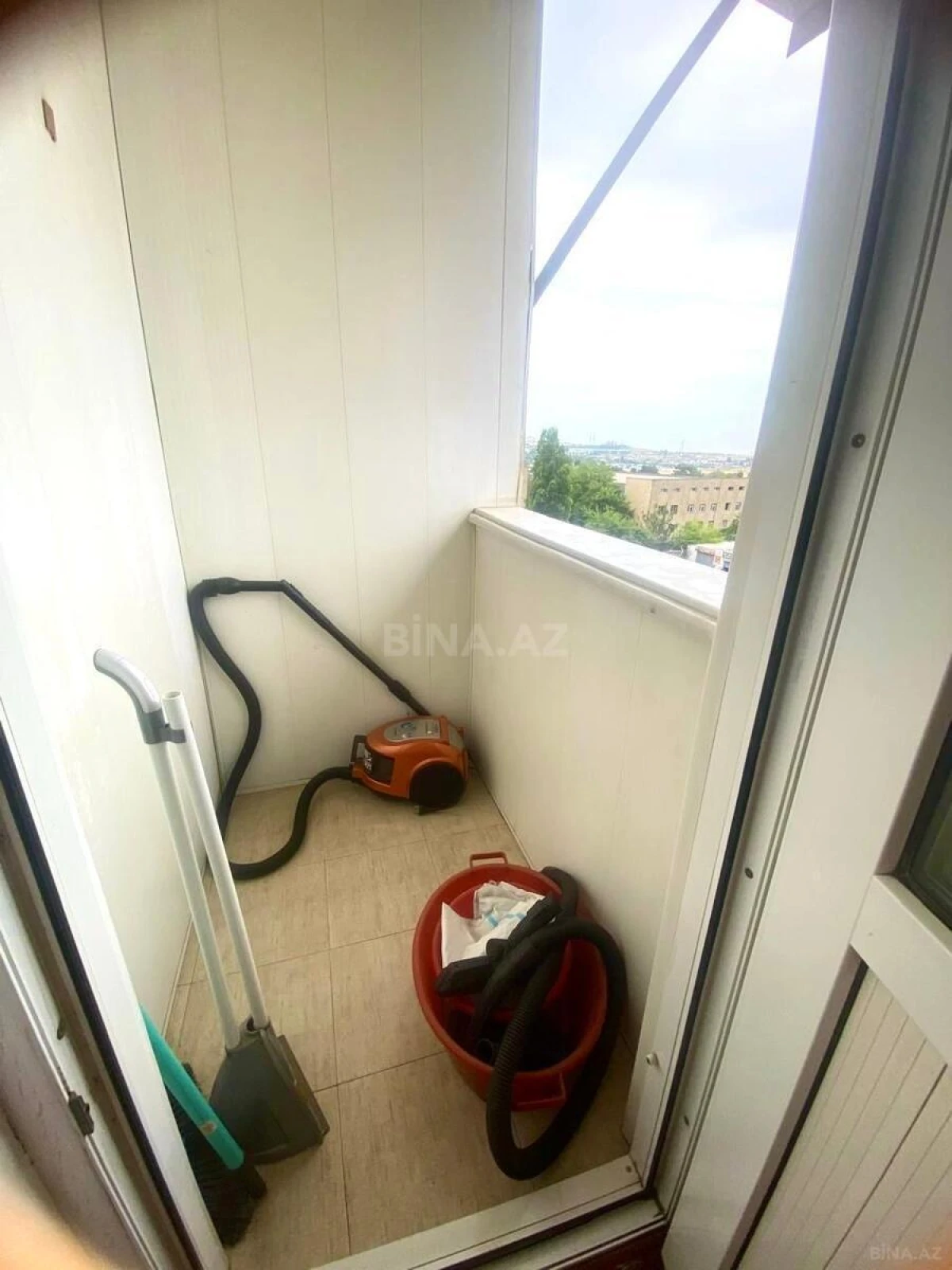 Satılır 4 otaqlı mənzil 84 m²