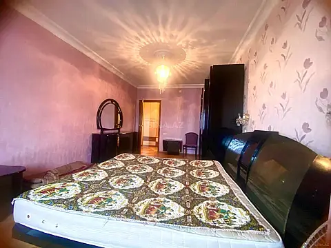 Satılır 4 otaqlı mənzil 84 m²