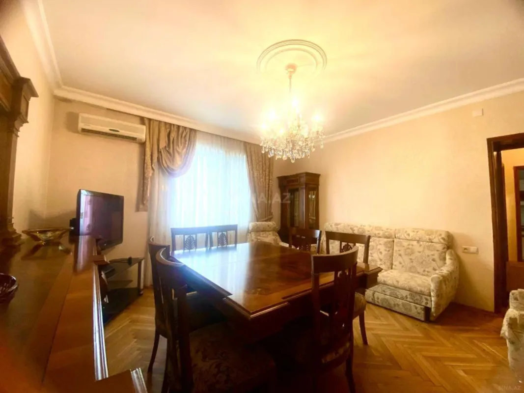 Satılır 4 otaqlı mənzil 84 m²