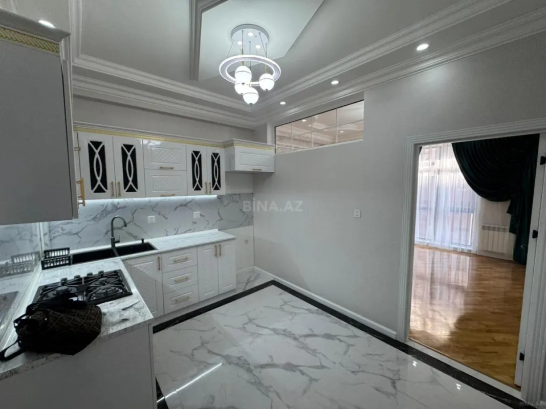 Satılır 2 otaqlı mənzil 70 m²