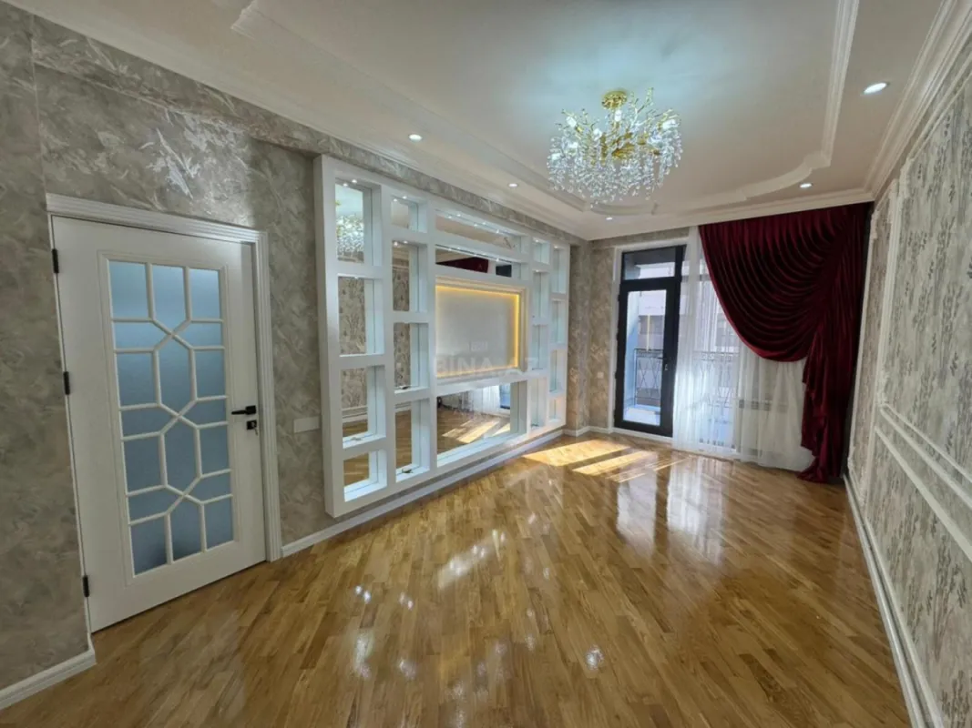 Satılır 2 otaqlı mənzil 70 m²