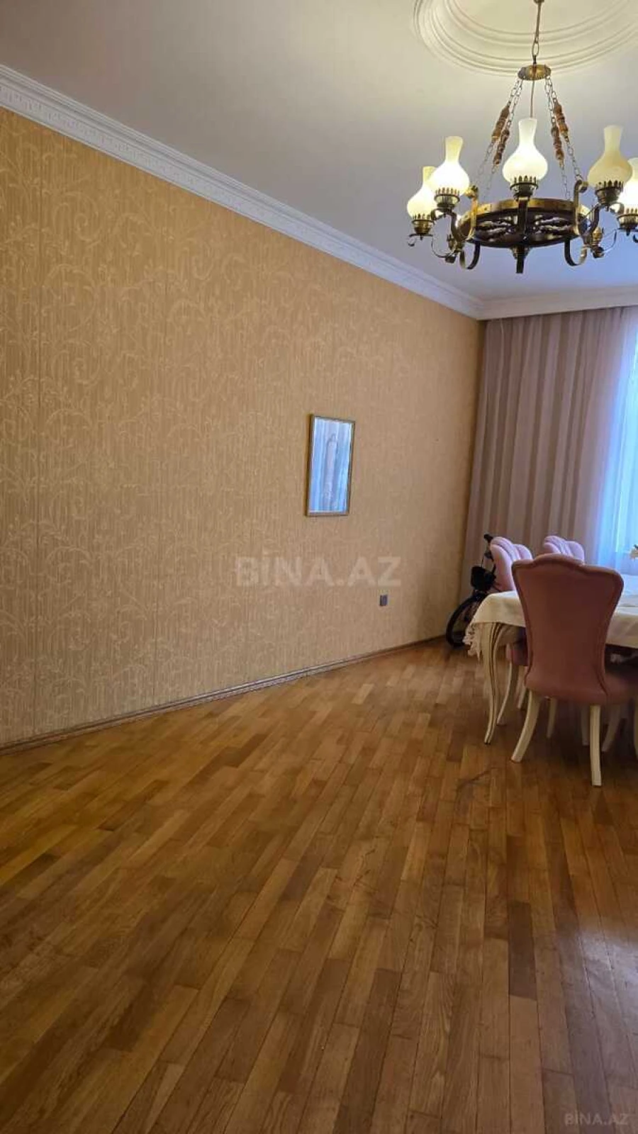 Satılır 3 otaqlı mənzil 110 m²