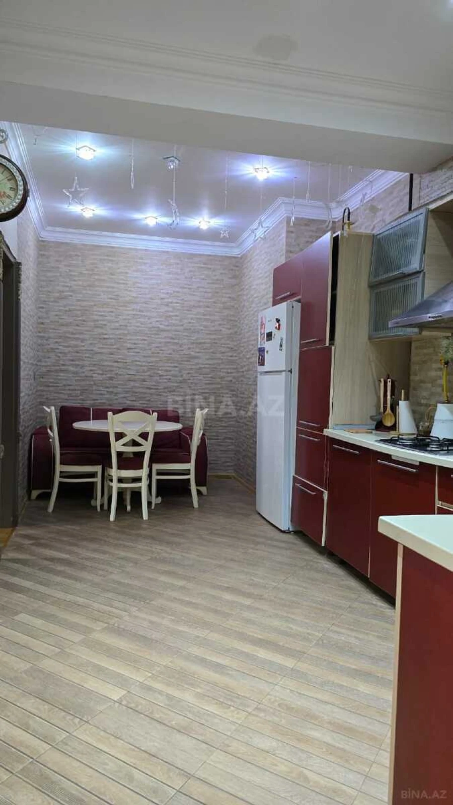 Satılır 3 otaqlı mənzil 110 m²