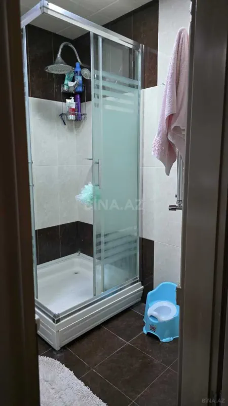 Satılır 3 otaqlı mənzil 110 m²