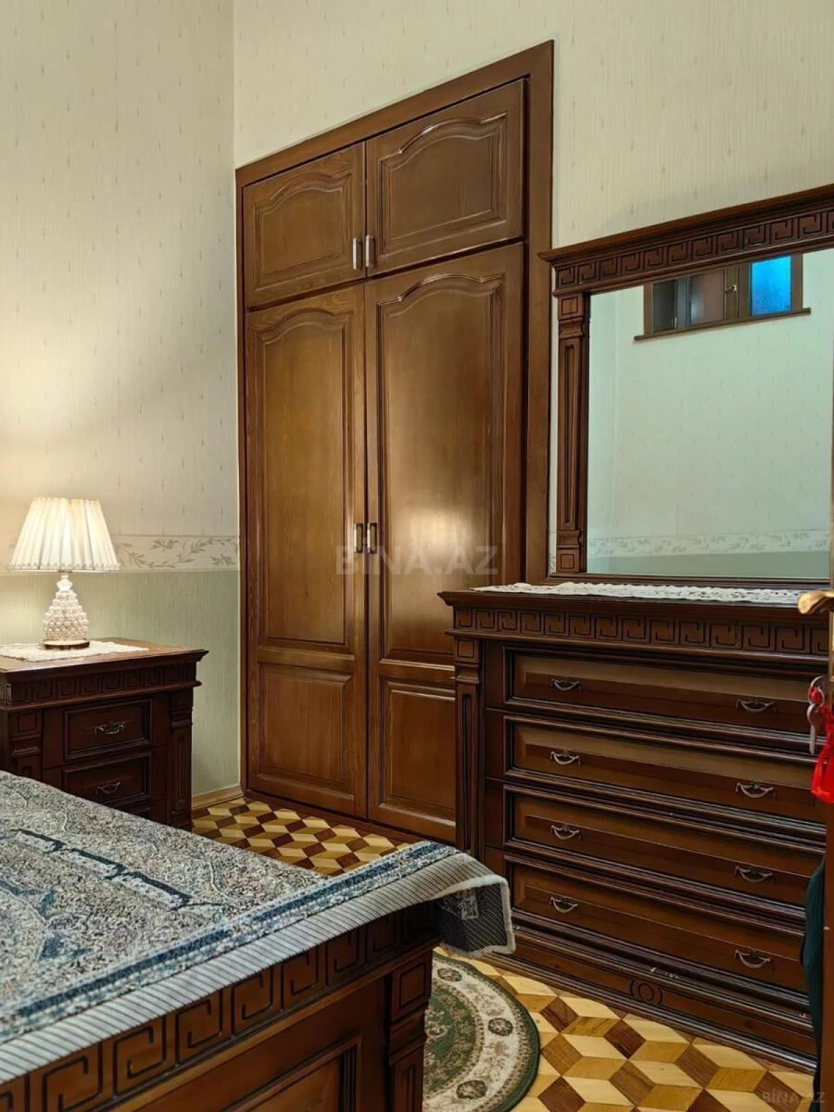 Kirayə verilir 2 otaqlı mənzil 55 m²