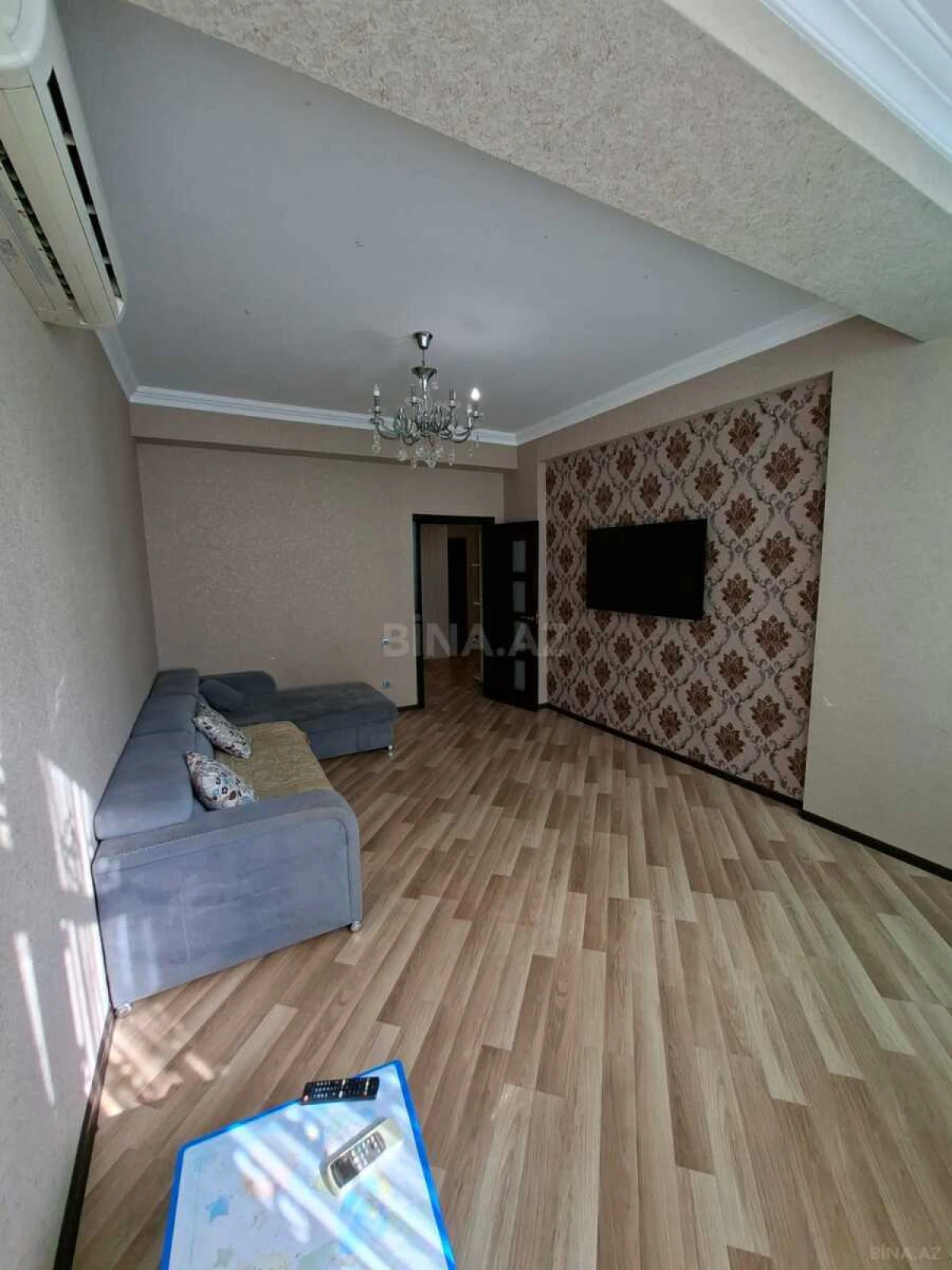 Kirayə verilir 2 otaqlı mənzil 95 m²