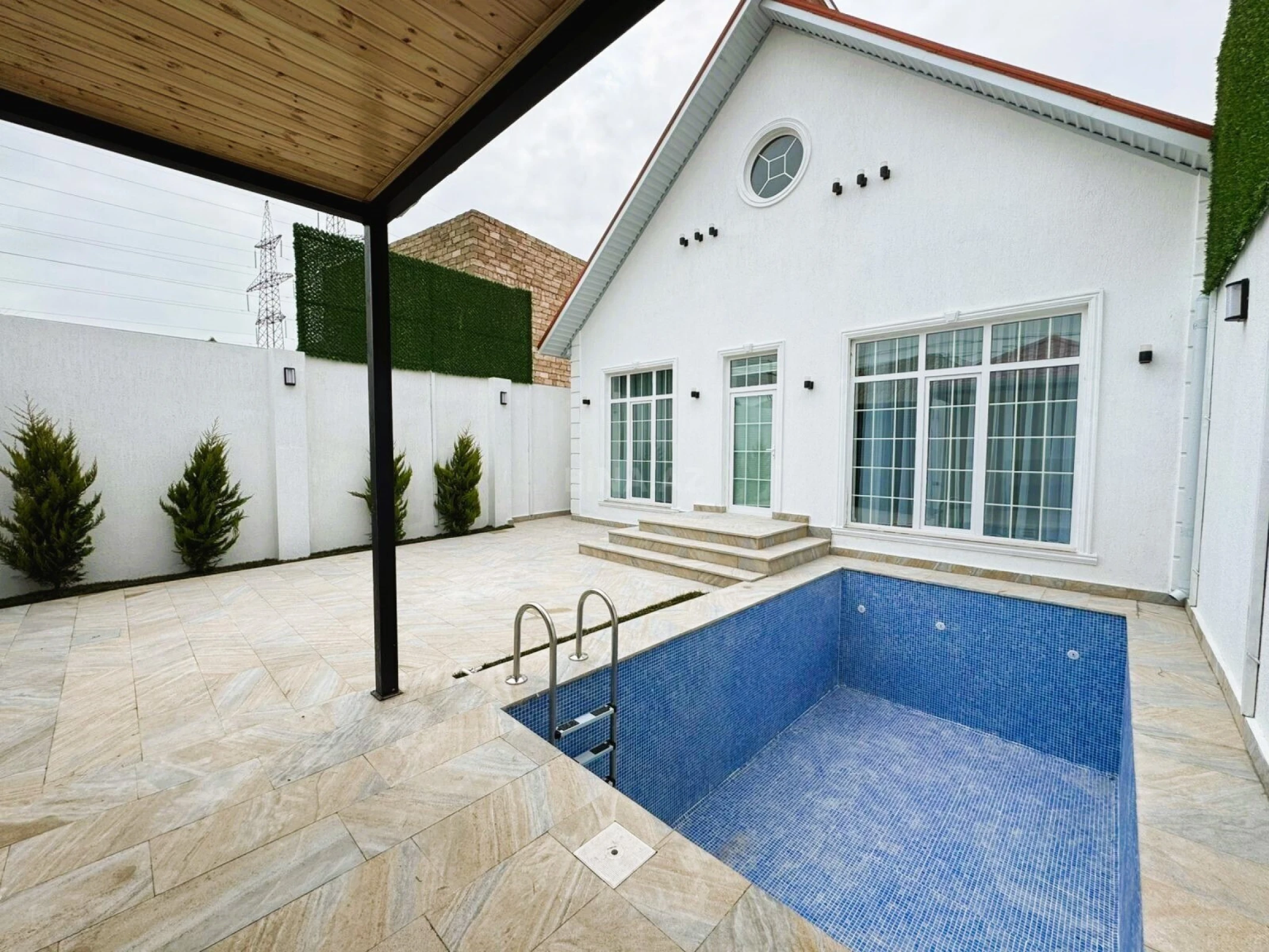 Satılır 4 otaqlı həyət evi 150 m²