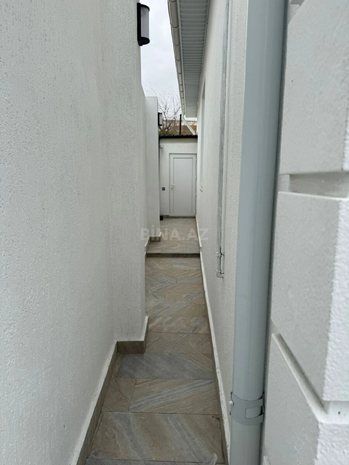 Satılır 4 otaqlı həyət evi 150 m²