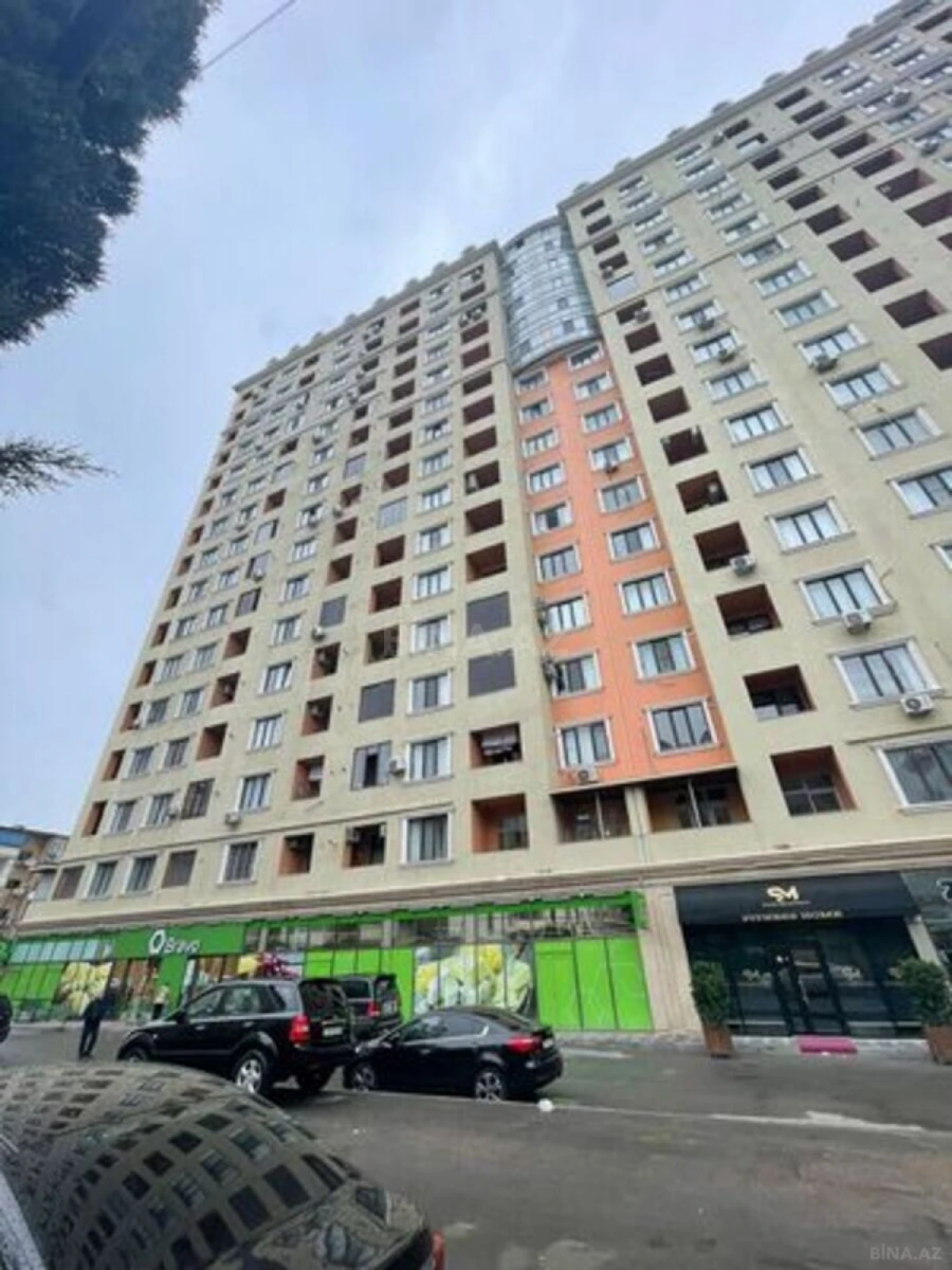 Satılır 3 otaqlı mənzil 179 m²
