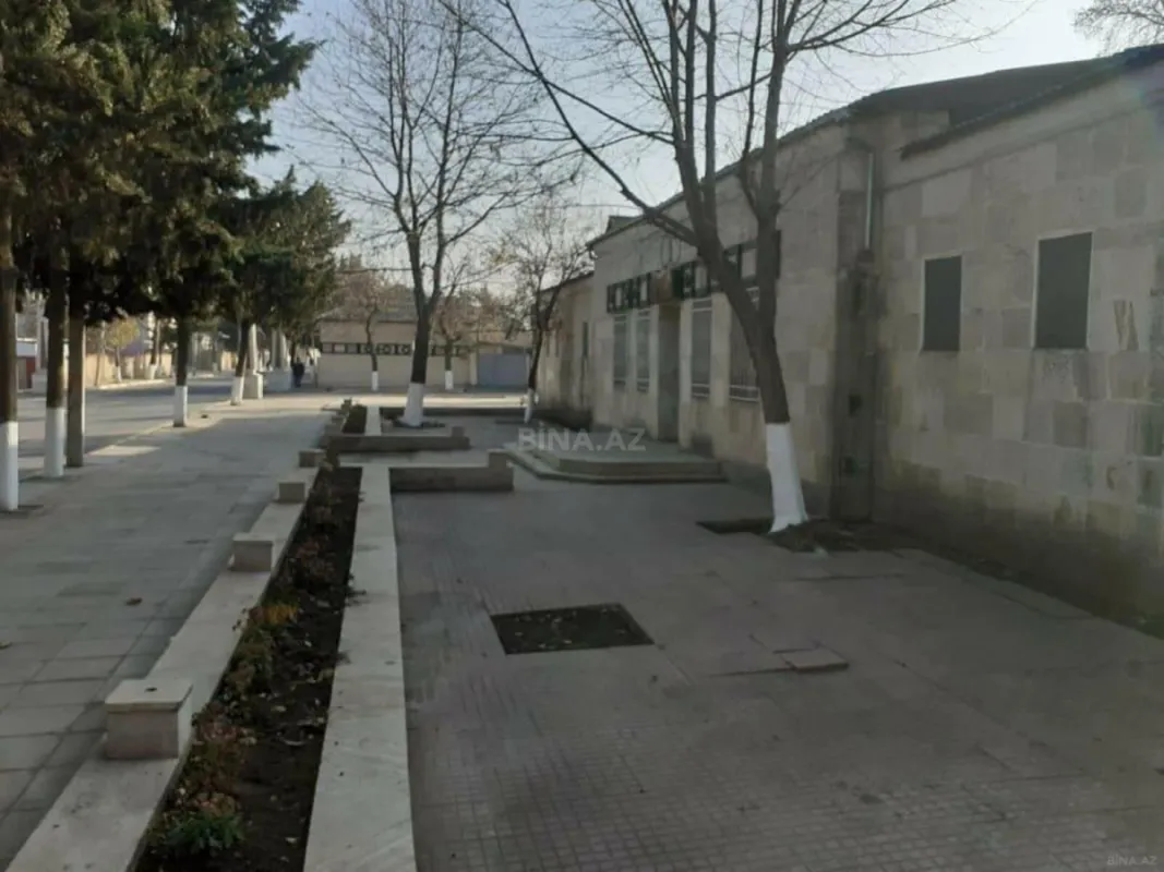 Satılır obyekt 1200 m²