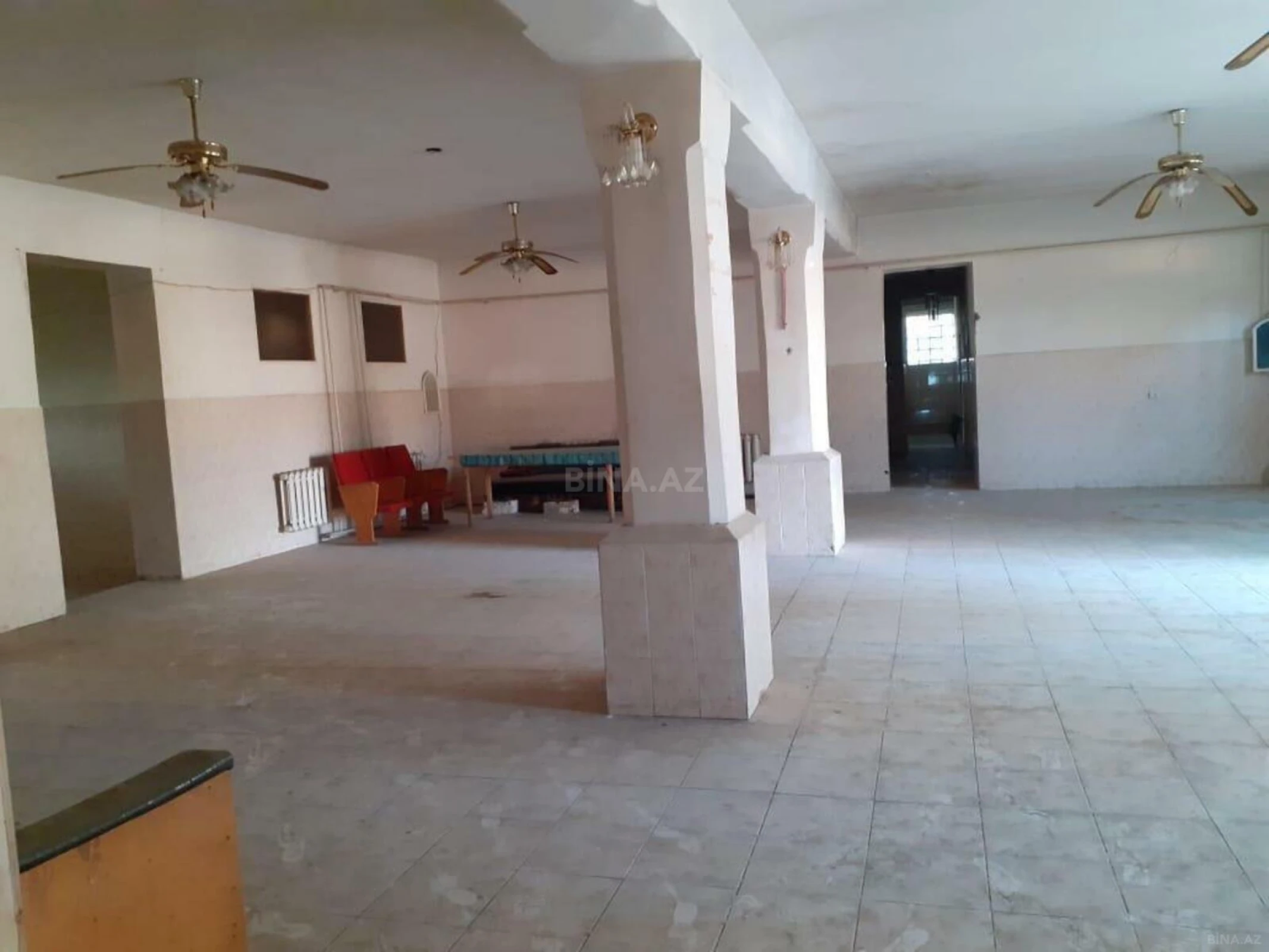 Satılır obyekt 1200 m²